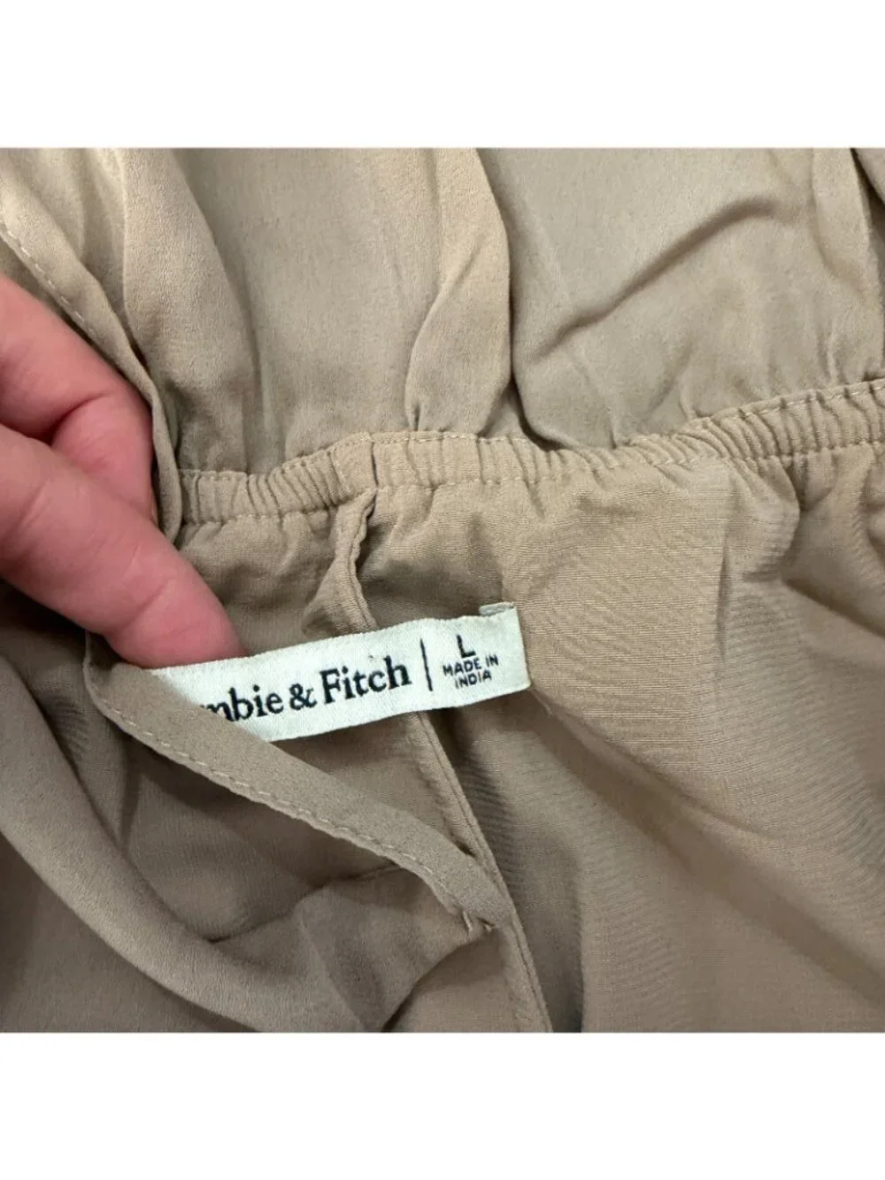 Abercrombie & Fitch beautiful taupe